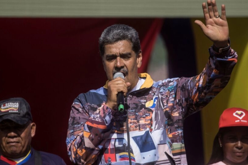 O ditador venezuelano Nicolás Maduro em ato de campanha em Caracas, em 18 de julho | Foto: Miguel Gutiérrez/EFE