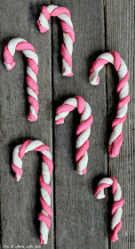 Old Fashioned Candy Cane Ornaments - a great first ornament for toddlers to help make!  From Fun at Home with Kids