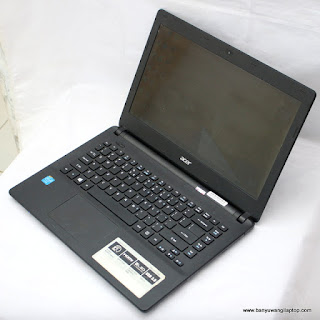 Jual Laptop Aspire ES1-411-C666 Bekas di Banyuwangi