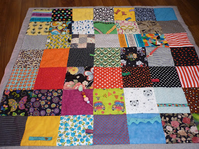 modistilla de pacotilla manta de retales juegos patchwork juguete bebé minipacotillo 