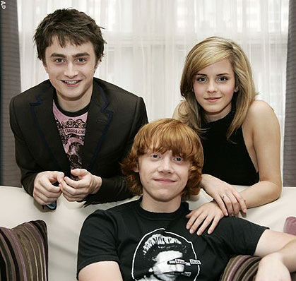 Rupert Grint Ron Weasely with Harry Potter Cast