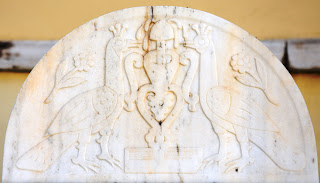 το μνημείο του Χρήστου Αλιπράντη στις Λεύκες της Πάρου