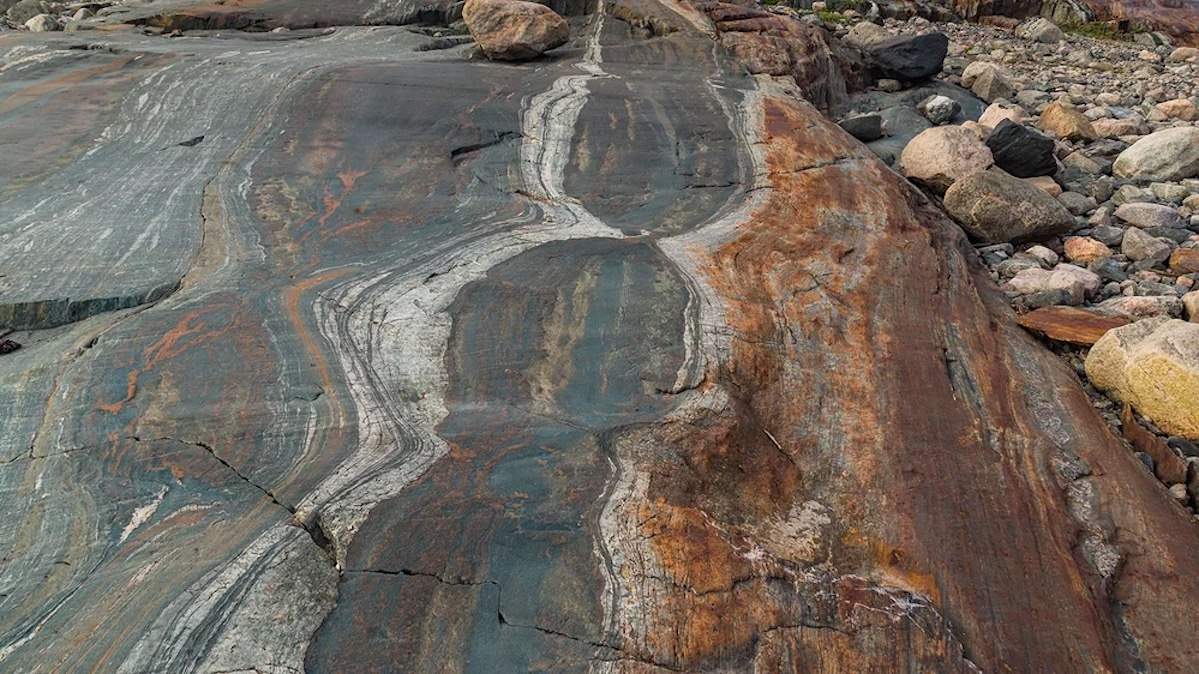 Oldest Rocks on Earth Found