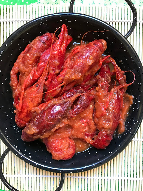 cangrejos de río en salsa de tomate picante receta