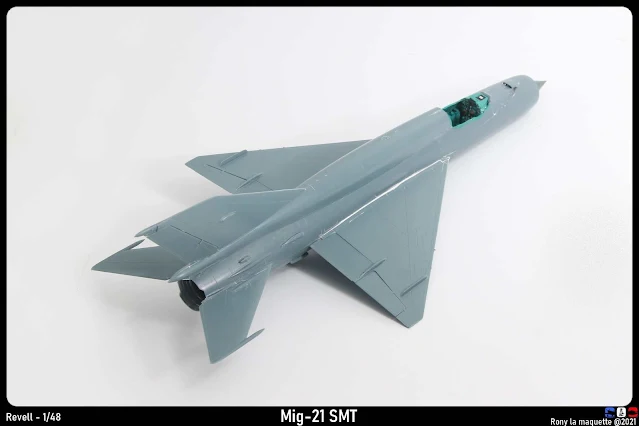 La mise en croix du Mig-21 SMT.