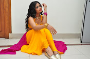 shreya vyas new glam pics-thumbnail-5