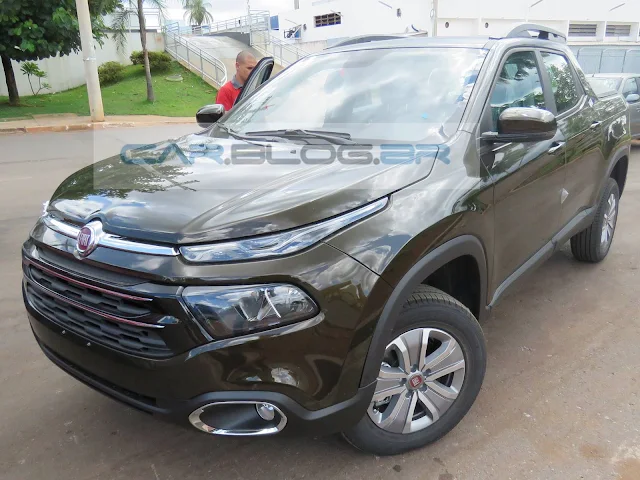 Fiat Toro 1.8 Flex Automática  - Freedom - interior