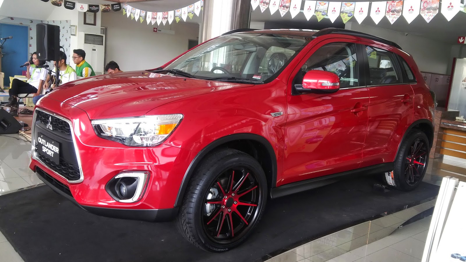 Hot Sale Mitsubishi Surabaya Showroom Event Di Srikandi Motor