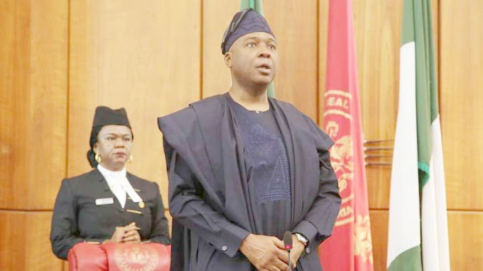 Saraki empowers 500 traders, as Iyaloja insists tradermoni is for APC members 