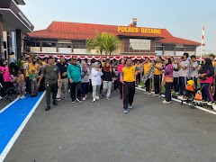 Hari Bhayangkara ke-77, TNI, Polri, dan Forkopimda Batang Gelar Acara Jalan Sehat dan Senam Bersama