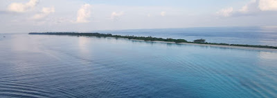 Parasailing en Dhigurah. Maldivas.