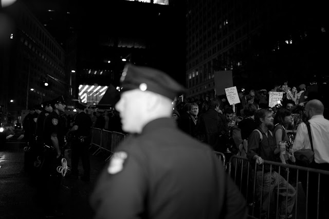 eviction day, occupy wall street, wall street, financial district, owe, money, stock exchange, 2.0, bloomberg, black and white, b&w, nypd