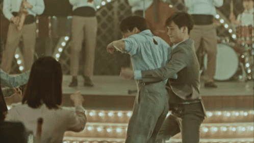 Korean Drama Chicago Typewriter GIF Yoo Ah In, Im Soo Jung, Go Kyung Pyo