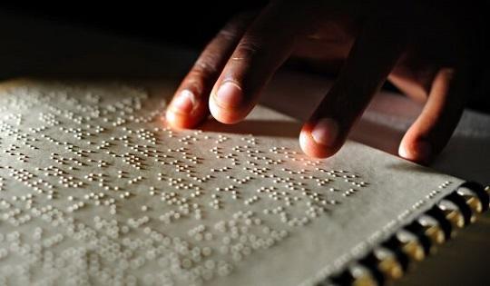 Μαθήματα συστήματος γραφής και ανάγνωσης τυφλών Braille στο Άργος