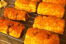 Stitch and Bear - Freshly baked pork, apple & red onion sausage rolls
