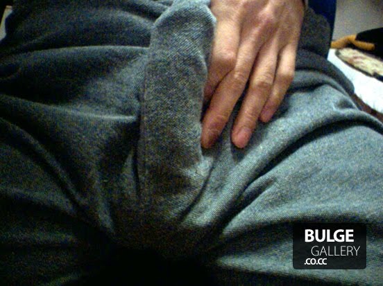 Korean guy's bulge 938 AM BULGE