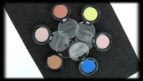 Glam and shine eyeshadow, My Secret