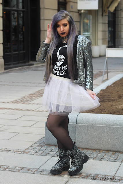 outfit idea goth punk girl silver lilac hair nu goth glam punk black lipstick