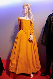 Saoirse Ronan Mary Queen of Scots movie gown