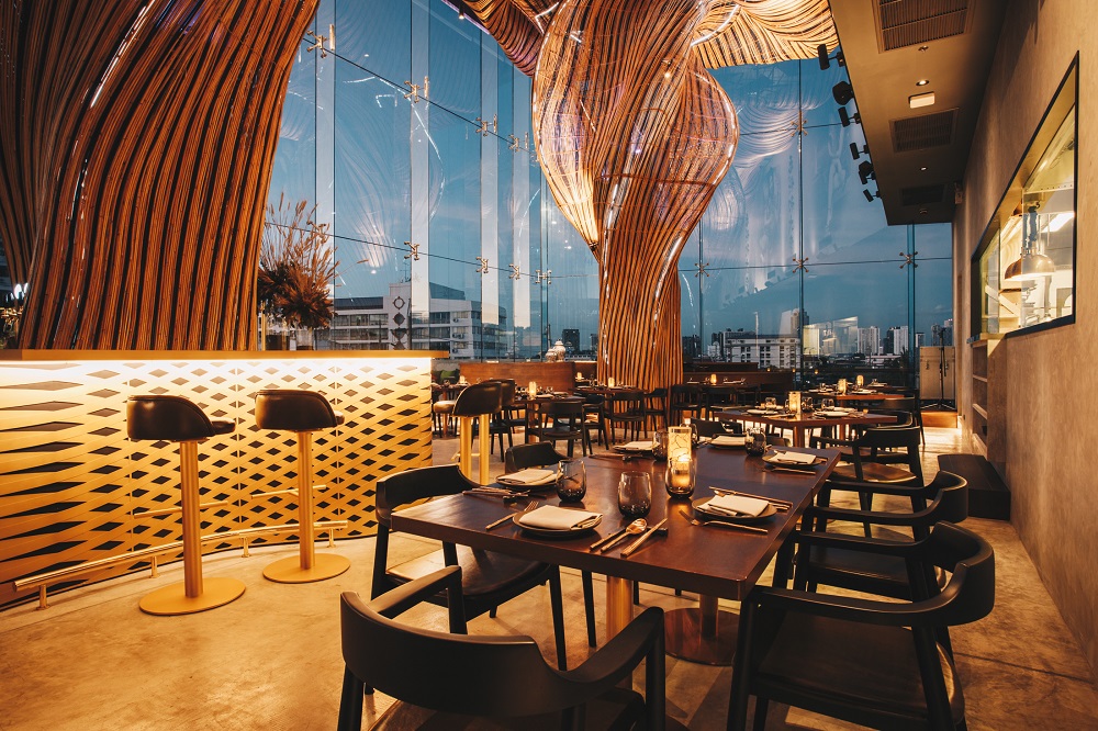 BANGKOK'S LATEST ASIAN GASTRO LOUNGE SPICE & BARLEY OPENS BY THE RIVER