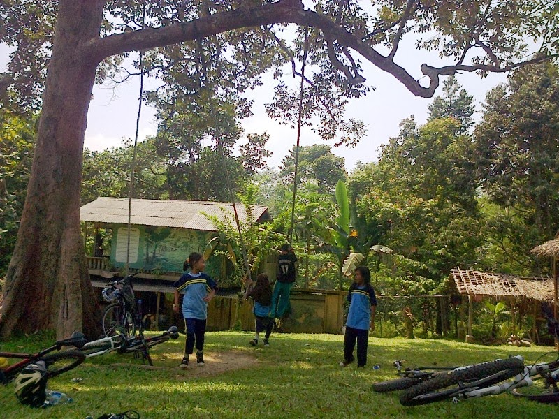 Goes To Rumah  Hutan  Cidampit PLH Indonesia