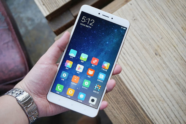 Xiaomi Mi Max 2 smartphone