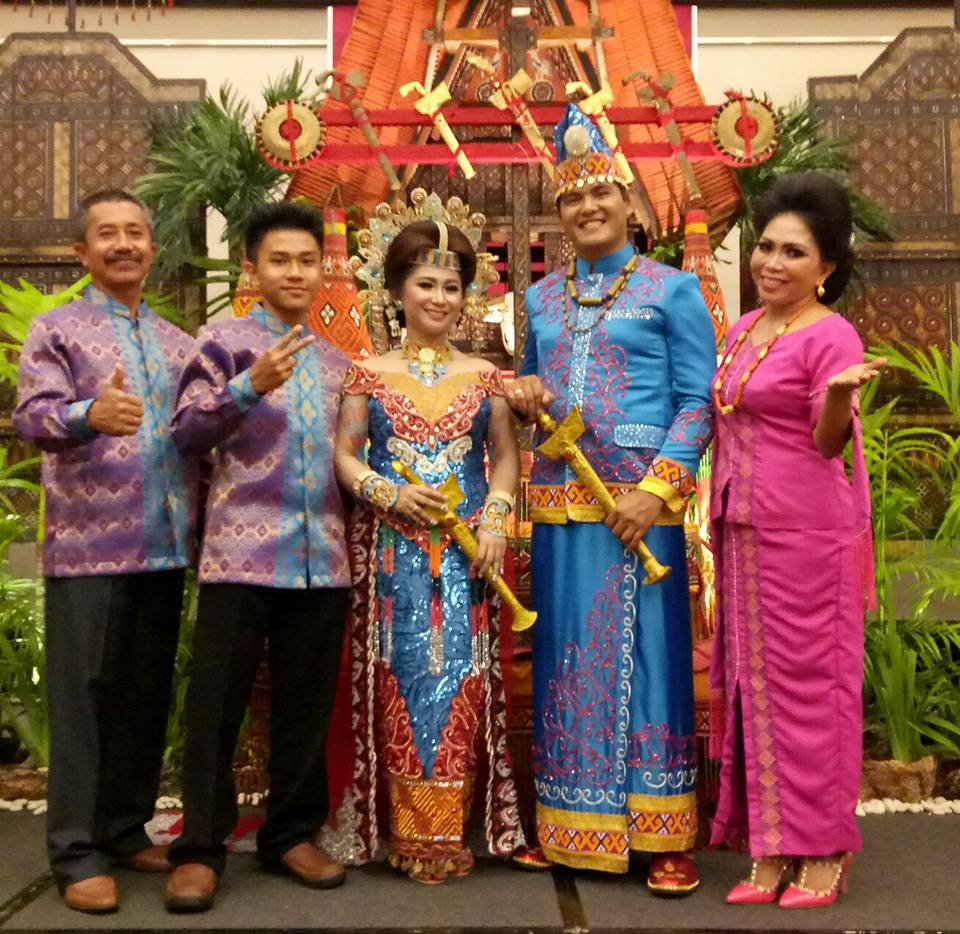 Kumpulan Baju Pengantin Toraja Moderen Terpopuler elruth com