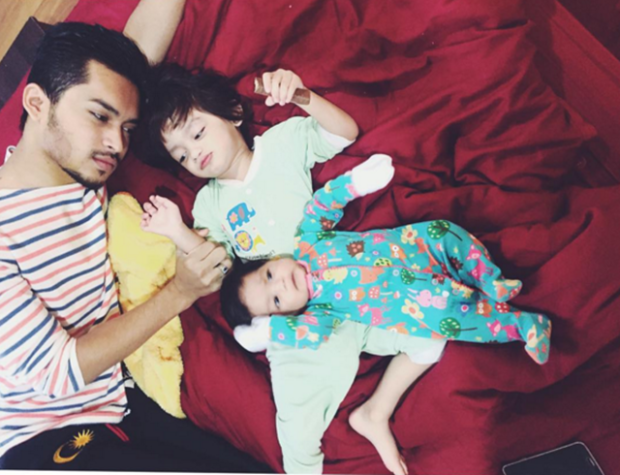 7 Gambar Anak Kedua Wawa Zainal Dan Aeril Zafrel Blog 