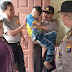  Jumat, 12 Oktober 2018  Polsek Medan Kota Bantu Keluarga Achmad Bocah Penderita Lumpuh