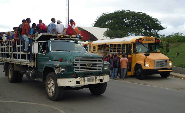 Murió al salir disparado de una perrera durante un choque en Carabobo