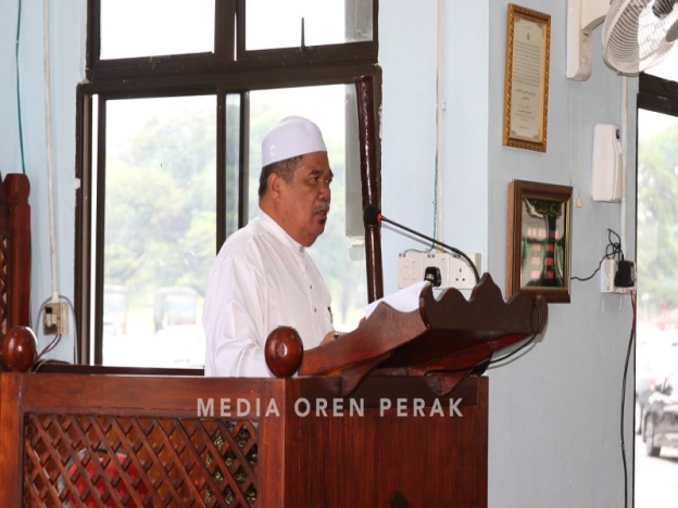 Jemaah terkejut, Mat Sabu baca khutbah