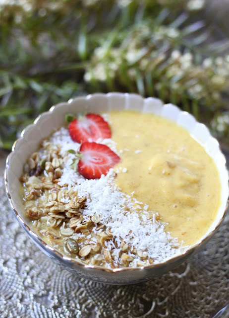 31 Gluten Free Smoothies and Smoothie Bowls for Summer 