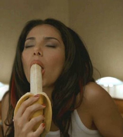 Funny Hot Girls Sucking Her Banana Pictures