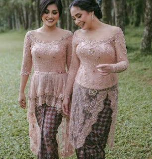 10 Ide Model Baju Kebaya  Super Cantik Untuk Kondangan