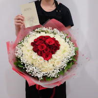 bunga valentine, rose merah valentine, buket bunga dan cokelat, buket bunga ferrero rocher, buket bunga mawar, bunga mawar valentine, handbouquet mawar, bunga mawar 100tangkai, buket rose, toko bunga, florist jakarta, toko bunga jakarta barat