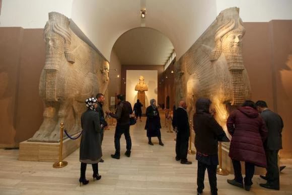 Middle East: Looted Iraqi museum hopes to reopen, minus many relics