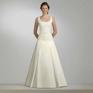 Simple wedding dress