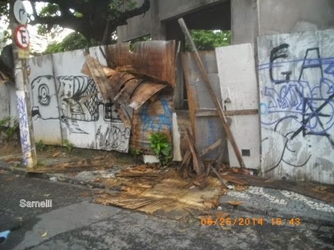 Criatório privado de endemias na rua Feira de Santana no Rio Vermelho