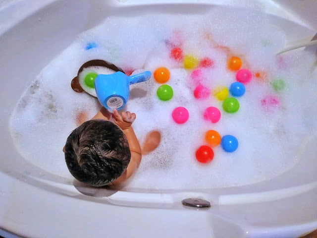 Bubble bath di mom n jo galaxy