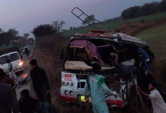 داسو ڈیم کے عملے کی بس کو حادثہ؛ 9 چینی باشندوں سمیت 13 افراد جاں بحق