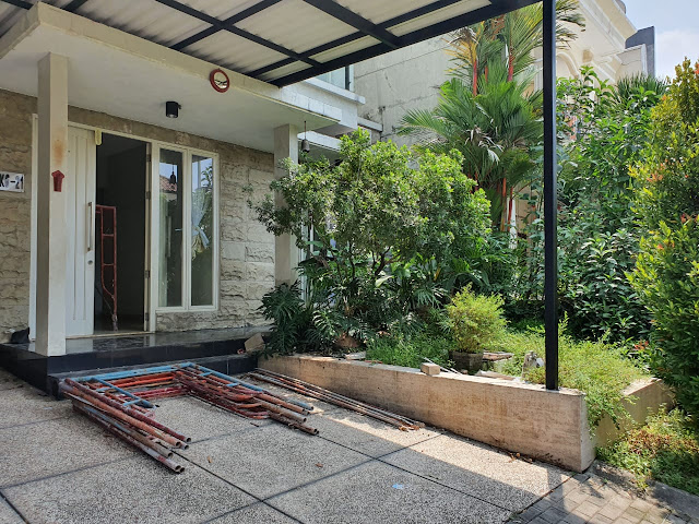 Renovasi taman