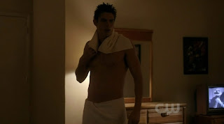 Sean Faris Shirtless on The Vampire Diaries s1e13