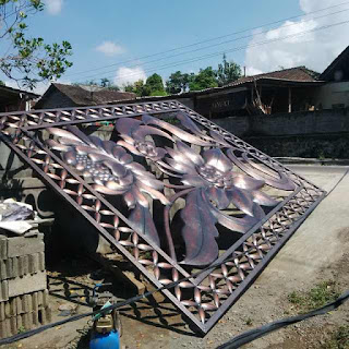 RILIEF TEMBAGA | UKIRAN BATIK | ORNAMEN MESJID | LAMPU GANTUNG MESJID | LAMPU GANTUNG TEMBAGA | LAMPU GANTUNG KUNINGAN