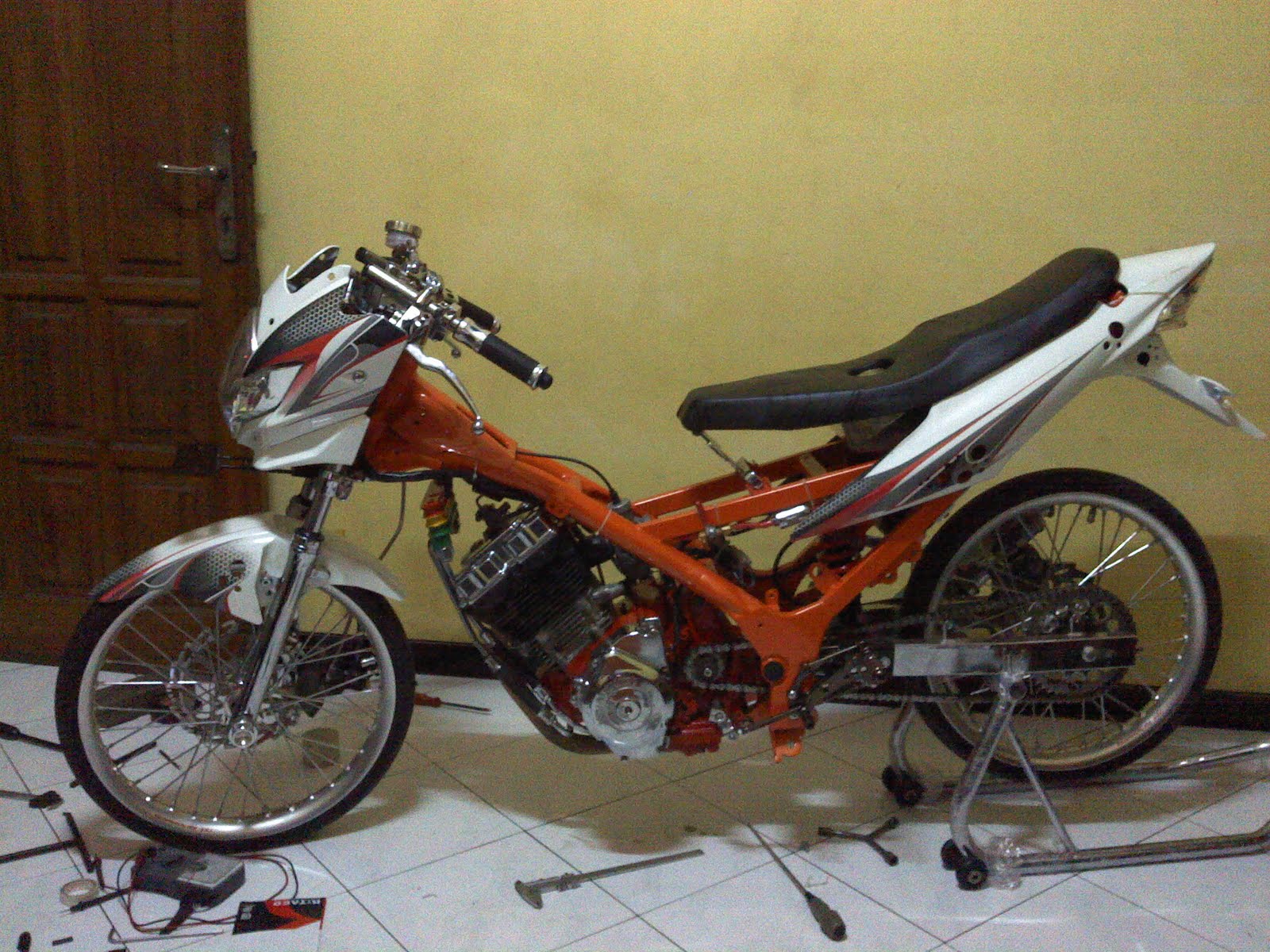 RACING LOOK SATRIA FU 150 The New Drag Bike