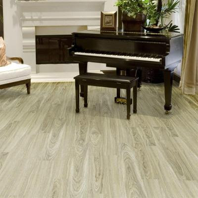 Vinyl plank flooring in Sarasota new homes