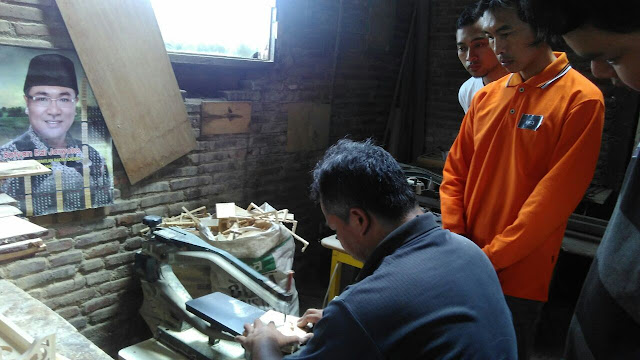 GPAN Malang Goes To Workshop Keahlian Wirausaha RBA "WoodCraft"
