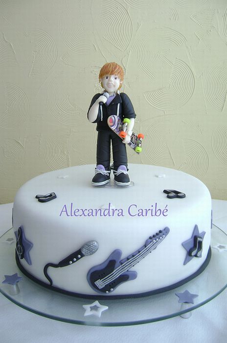 pictures of justin bieber birthday cakes cakes. Justin Bieber Birthday Cakes.