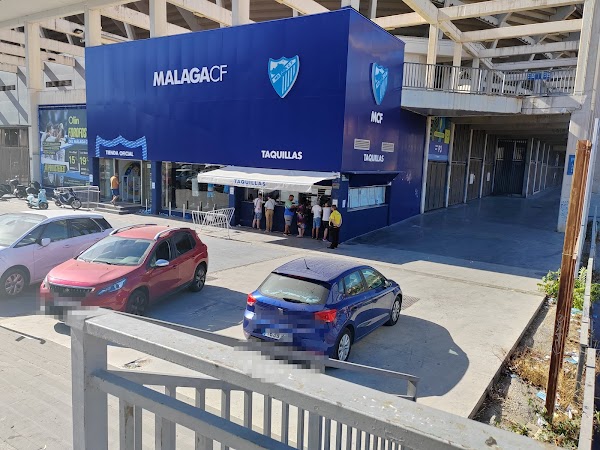 Málaga, baja el ritmo de renovaciones de abonos presencial