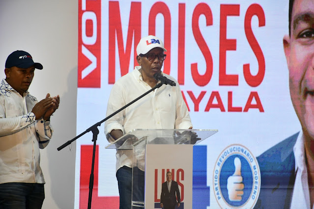 Barahona recibe al presidente Luis Abinader junto a Moises Ayala candidato a Senador y los Tres Diputados del PRM