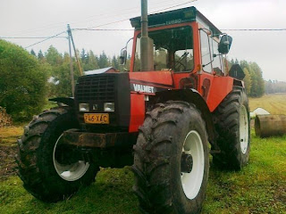 Valmet 2005 tractor